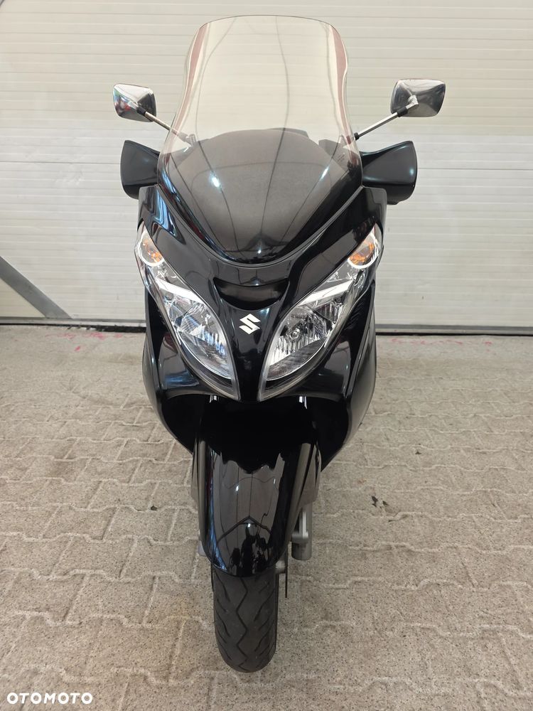 Suzuki Burgman - 4