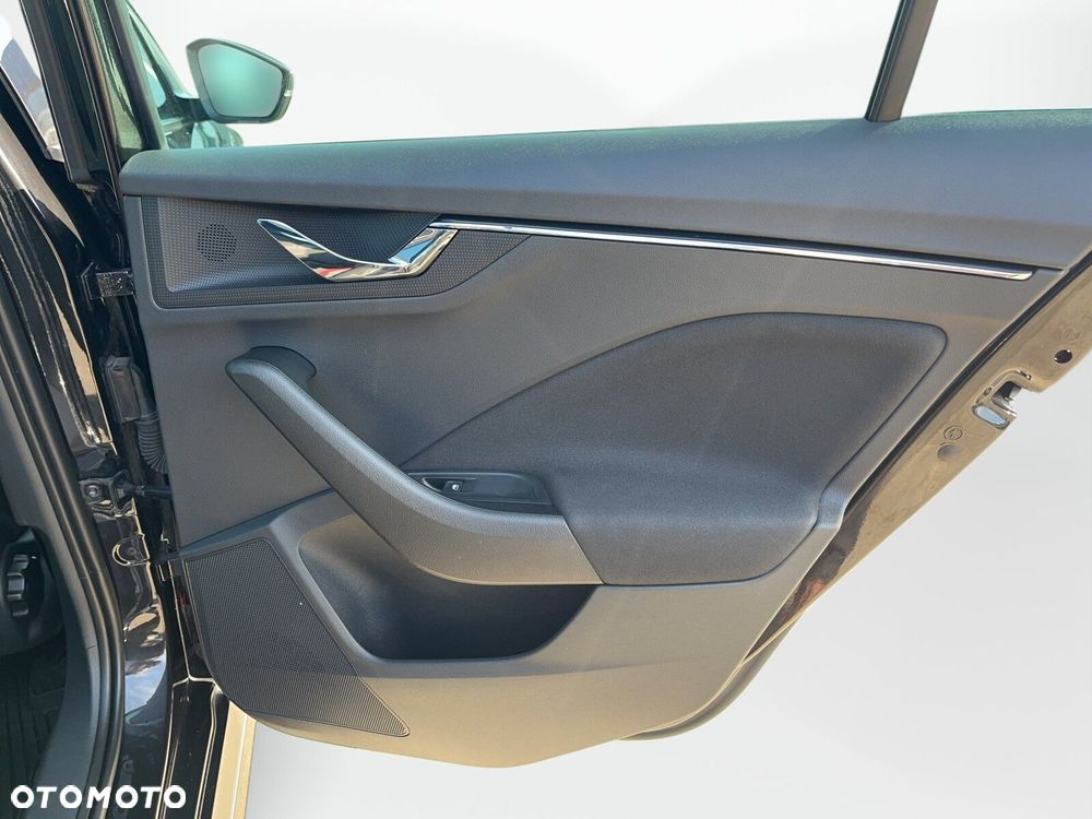 Skoda Kamiq 1.5 TSI Monte Carlo DSG - 13