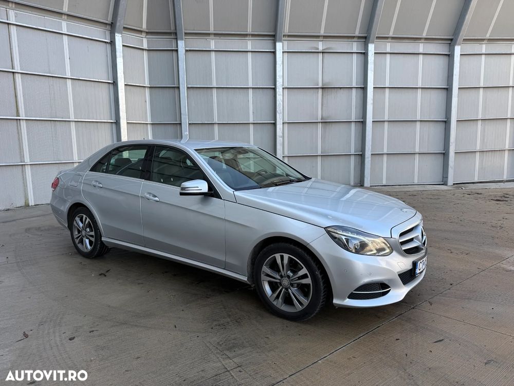Mercedes-Benz E 250 BlueTEC 4Matic 7G-TRONIC Elegance - 6
