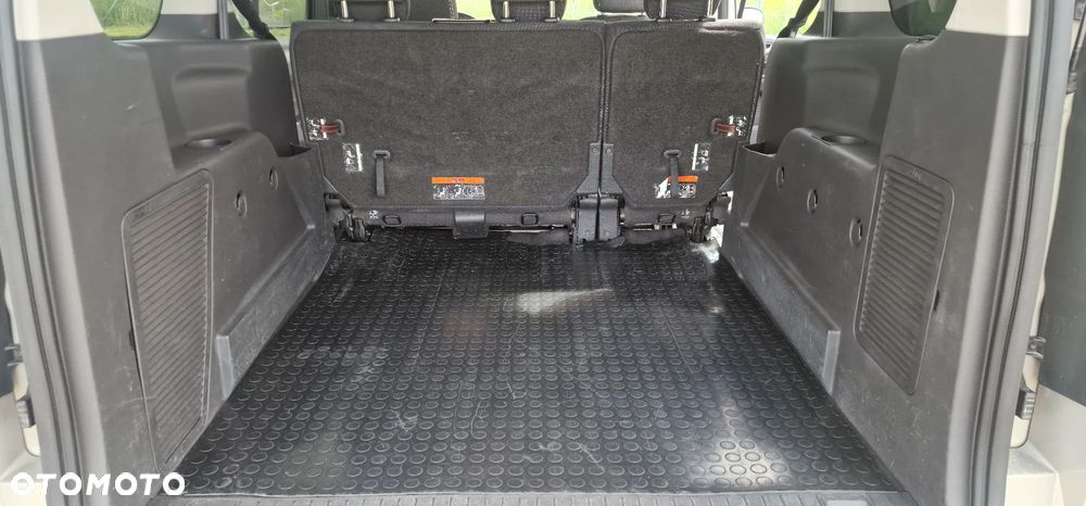 Ford Tourneo Connect Gr 1.5 TDCi Titanium - 31