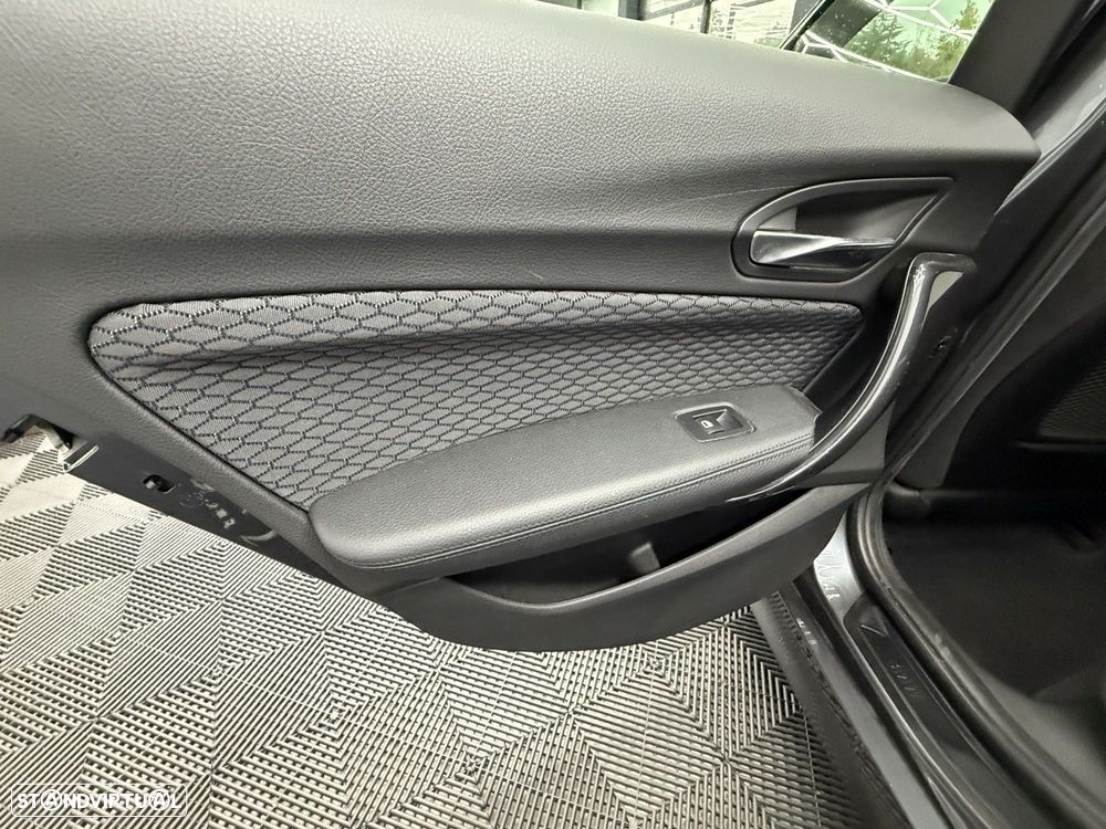 BMW 120 d Pack M - 17