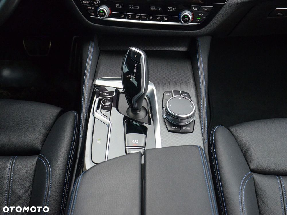 BMW Seria 5 - 38