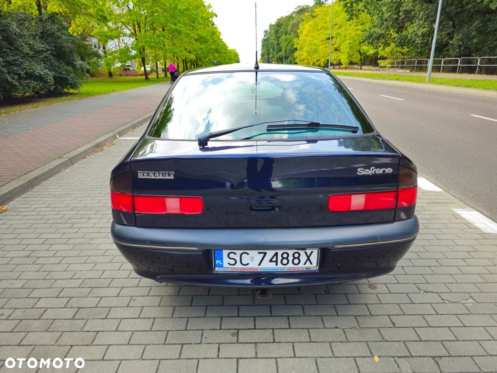 Renault Safrane 2.0 RT - 4