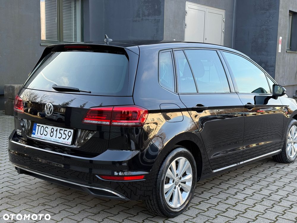 Volkswagen Golf 1.6 TDI SCR DSG Comfortline - 18