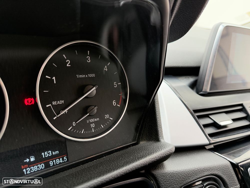 BMW 218 Gran Tourer d 7L Line Luxury - 6