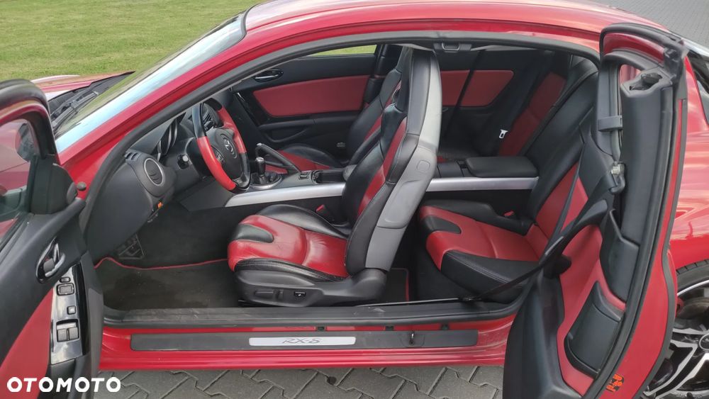 Mazda RX-8 Revolution - 10