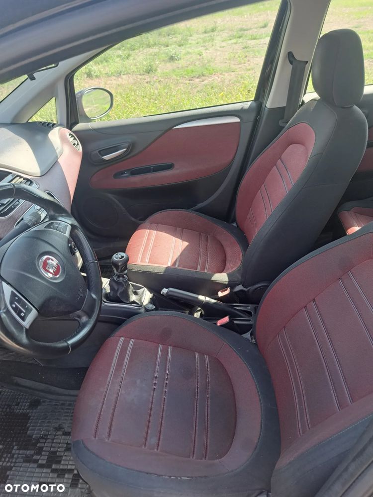 Fiat Grande Punto - 8