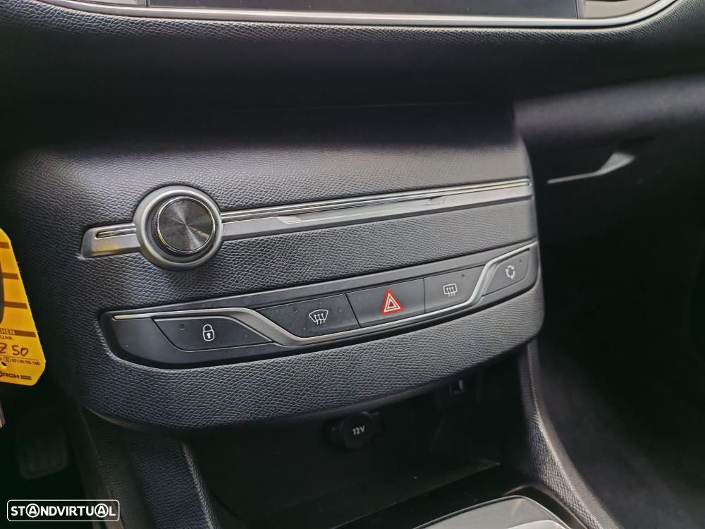 Peugeot 308 SW 1.5 BlueHDi GT - 20