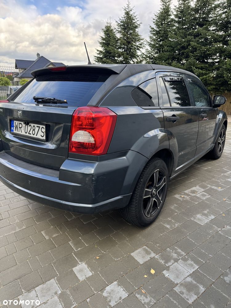 Dodge Caliber - 4