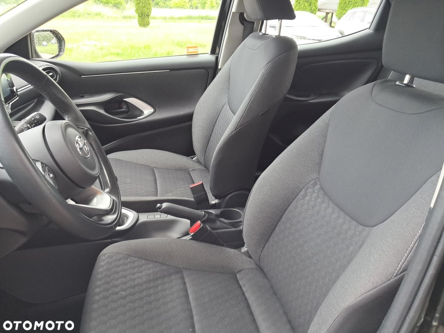 Toyota Yaris - 5