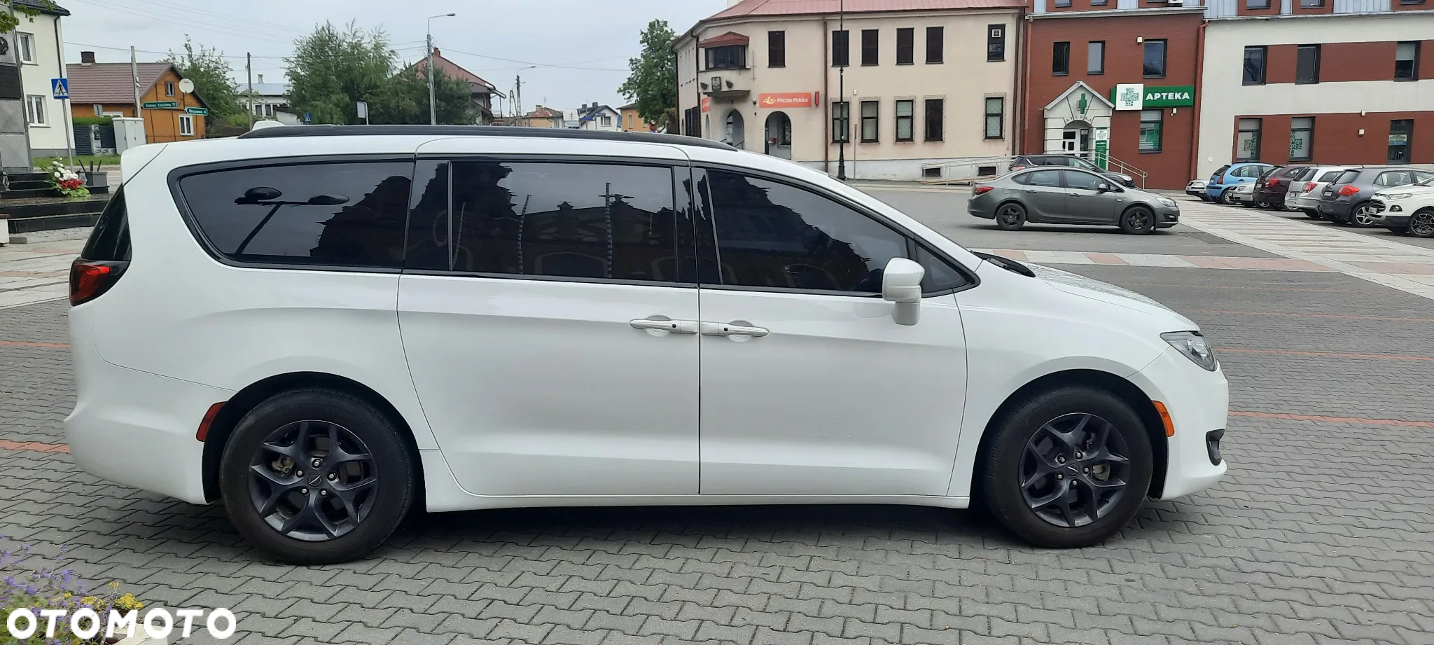 Chrysler Pacifica - 9