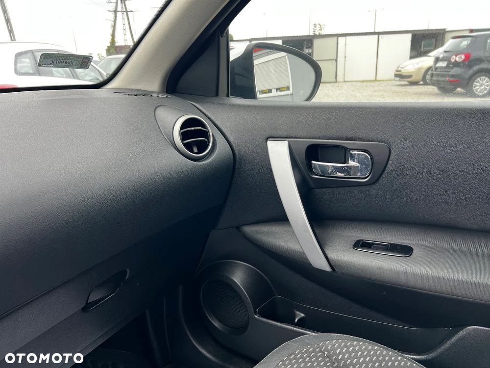 Nissan Qashqai - 23