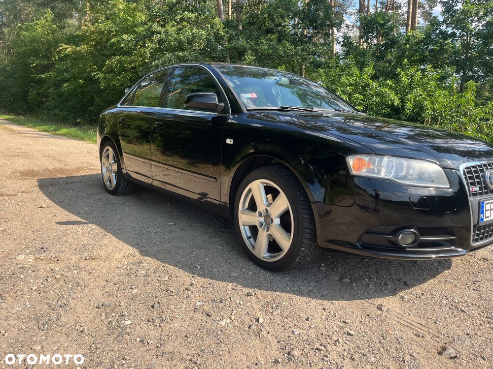 Audi A4 Limousine - 3