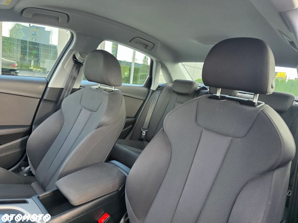 Audi A4 Limousine 35 TDI mHEV Advanced S tronic - 27