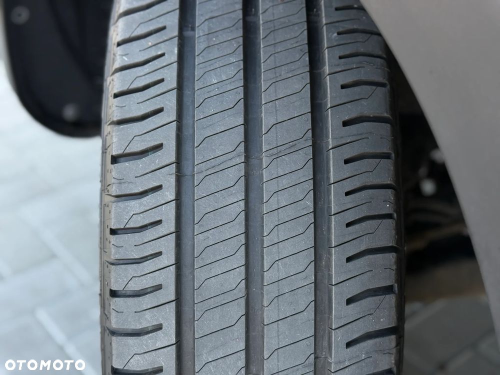 Iveco Daily 35S15 3.0 HPI 150KM / Autolaweta NOWY Najazd Aluminiowy / Wyciągarka + Poduszki Pneumatyczne / 2019 ROK PRODUKCJI / TYLKO 192.327KM PRZEBIEGU ! - 16