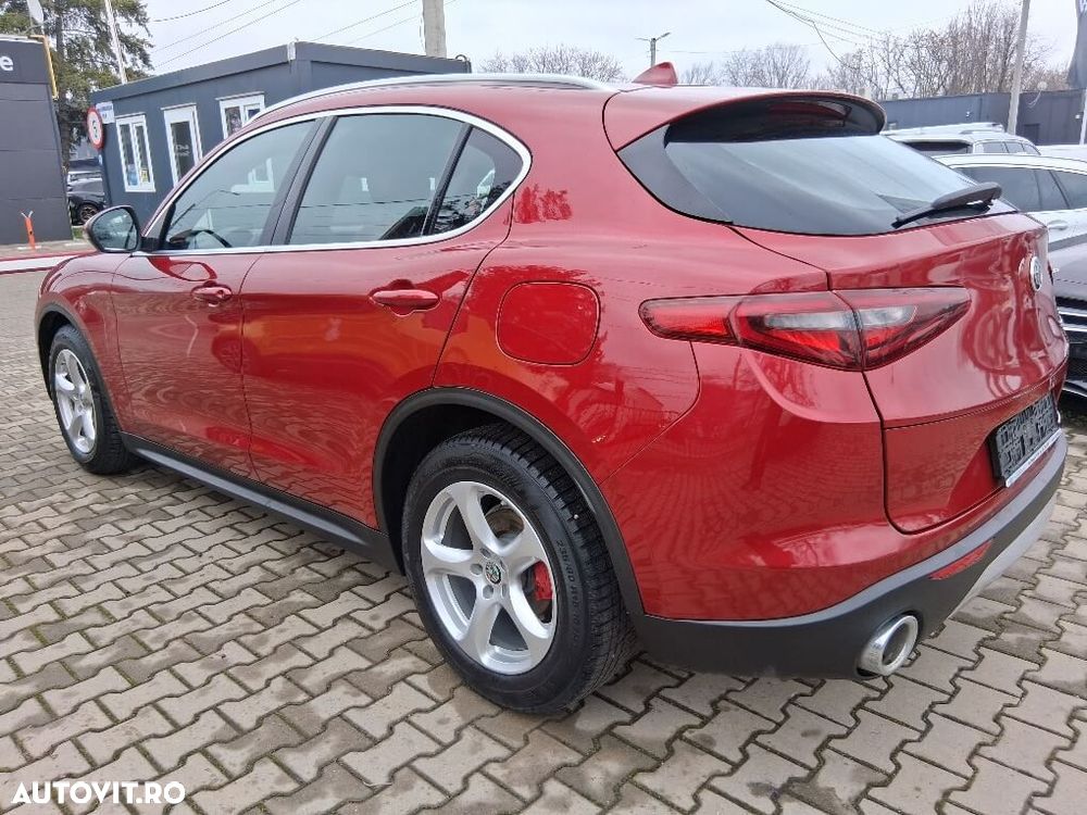 Alfa Romeo Stelvio - 6