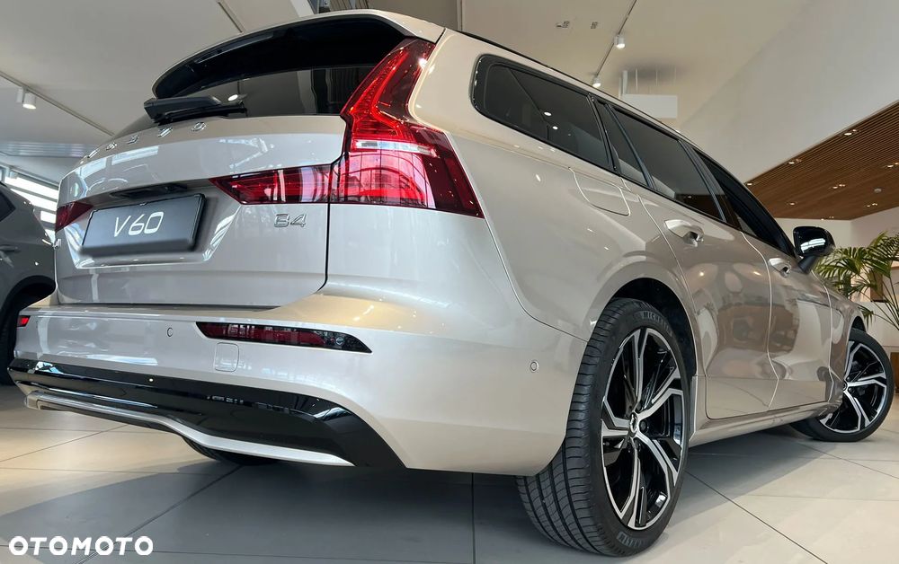Volvo V60 B4 B Ultimate Dark - 10