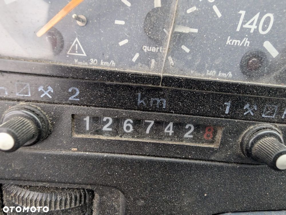 Mercedes-Benz Vario 814 - 22