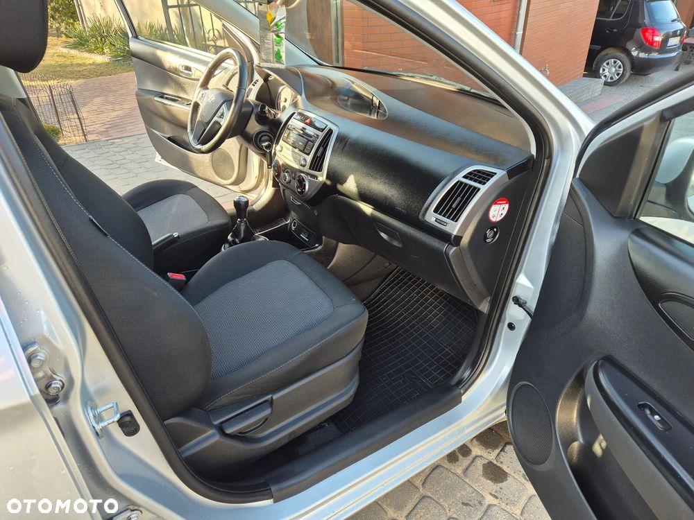 Hyundai i20 - 11