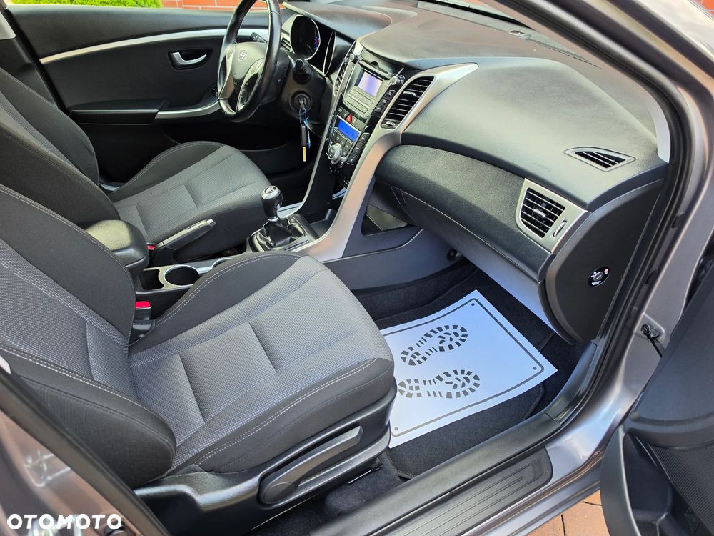 Hyundai i30 - 27