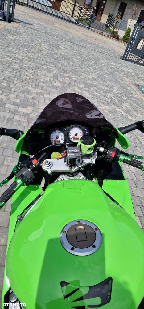 Kawasaki Ninja - 4