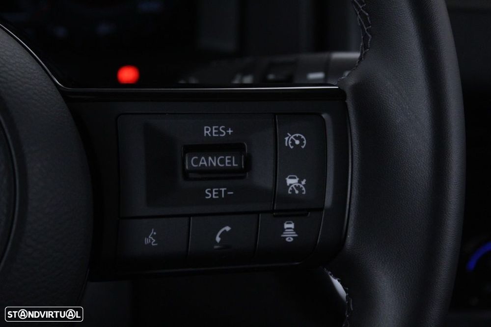 Nissan Qashqai 1.3 DIG-T N-Connecta LED+SKY - 23