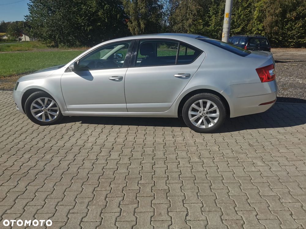 Skoda Octavia 1.5 TSI ACT Active - 9