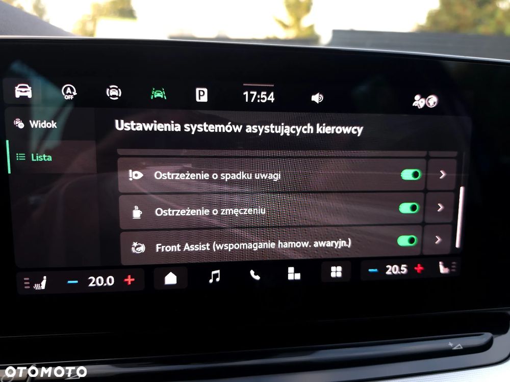 Skoda Octavia 1.5 TSI mHEV Selection DSG - 25