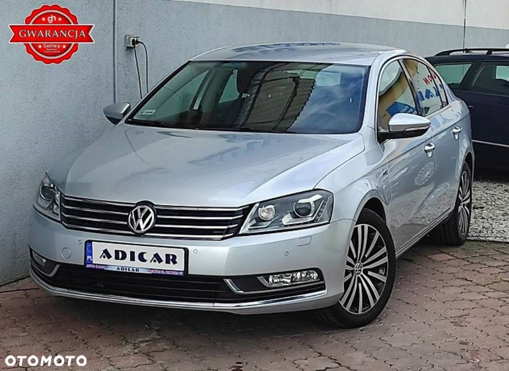Volkswagen Passat - 1