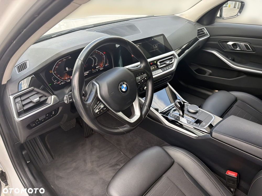 BMW Seria 3 - 10