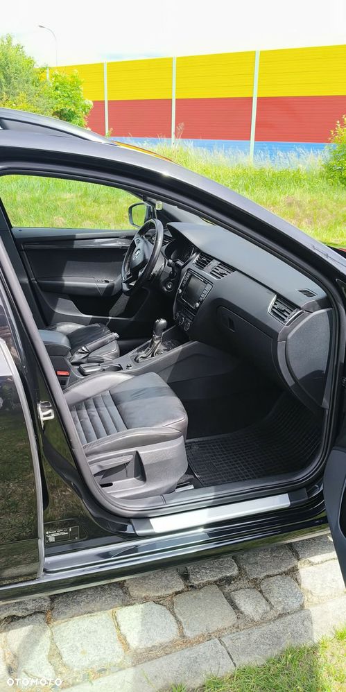 Skoda Octavia 2.0 TDI RS DSG - 23