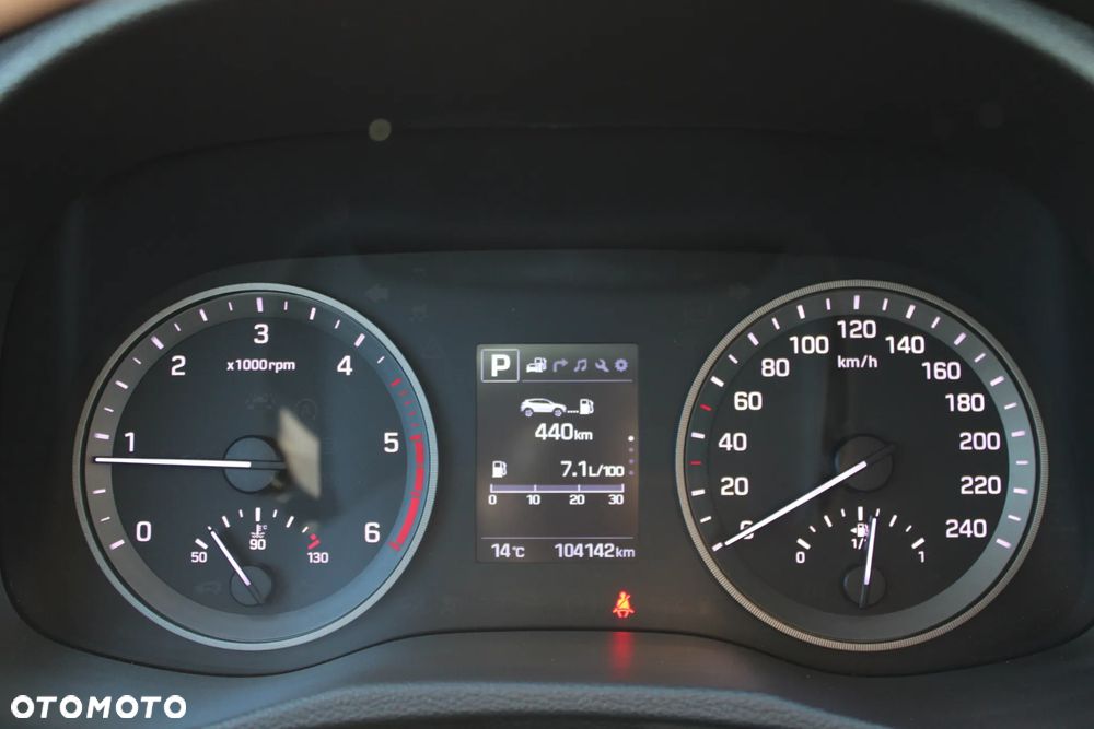 Hyundai Tucson 1.7 CRDI BlueDrive Comfort 2WD DCT - 29