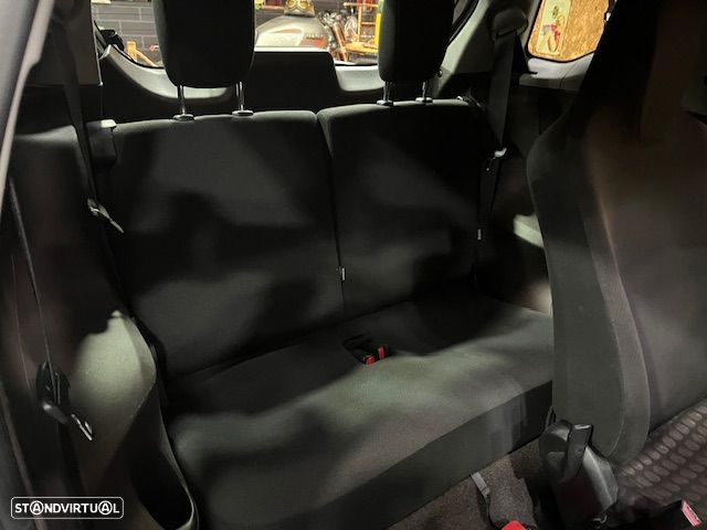 Toyota iQ 1.4 D-4D + - 15