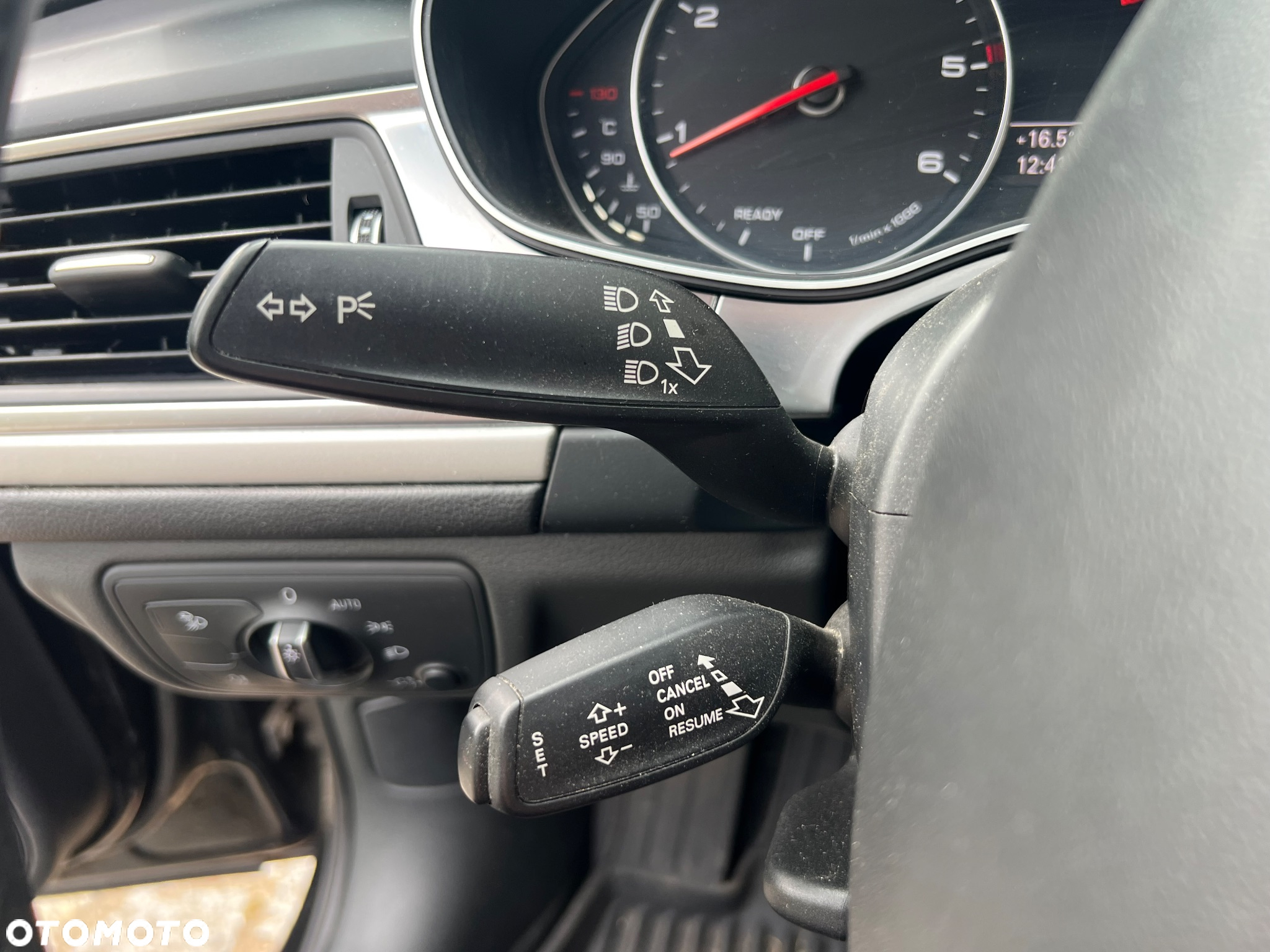 Audi A6 Avant 2.0 TDI Ultra S tronic - 30