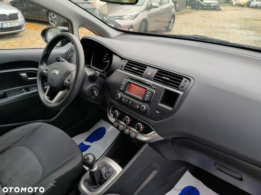 Kia Rio - 13