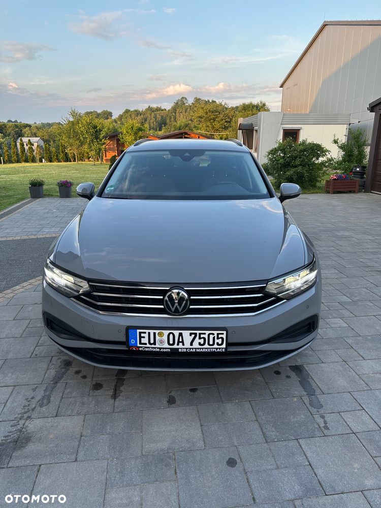 Volkswagen Passat 2.0 TDI (BlueMotion Technology) DSG Comfortline - 1