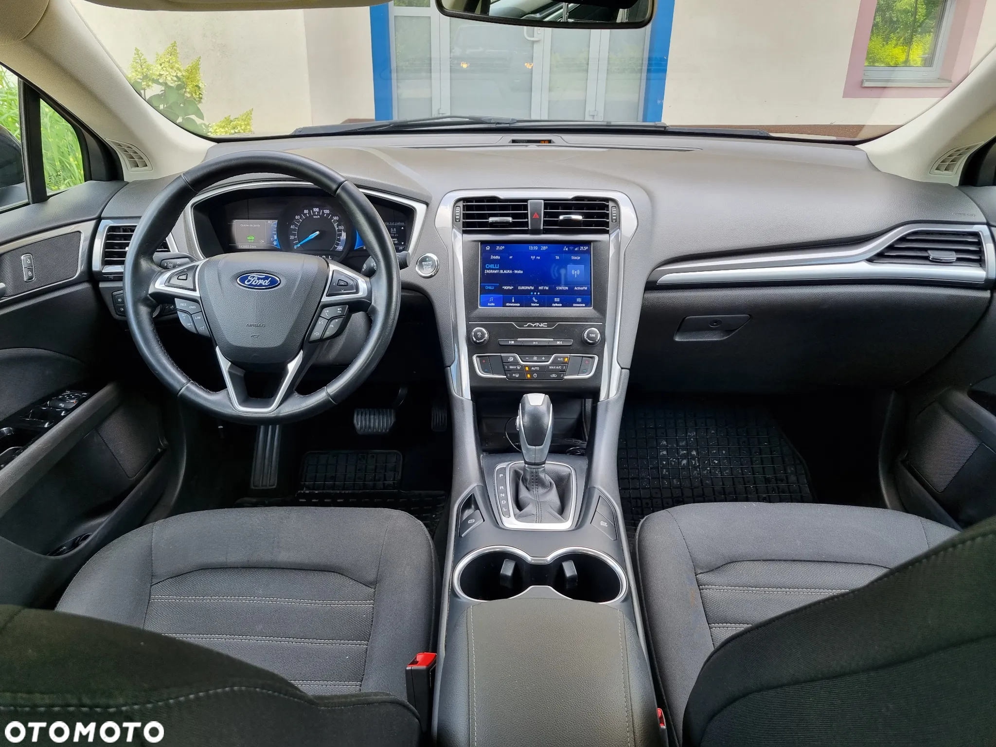 Ford Mondeo 2.0 Hybrid Trend - 32