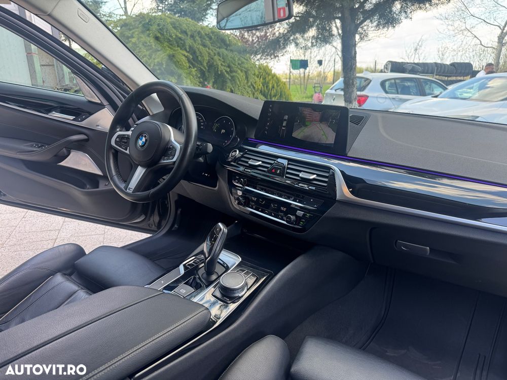 BMW Seria 5 520d Aut. - 23