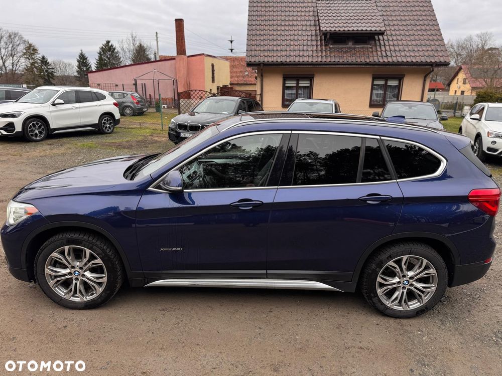 BMW X1 xDrive28i xLine - 28