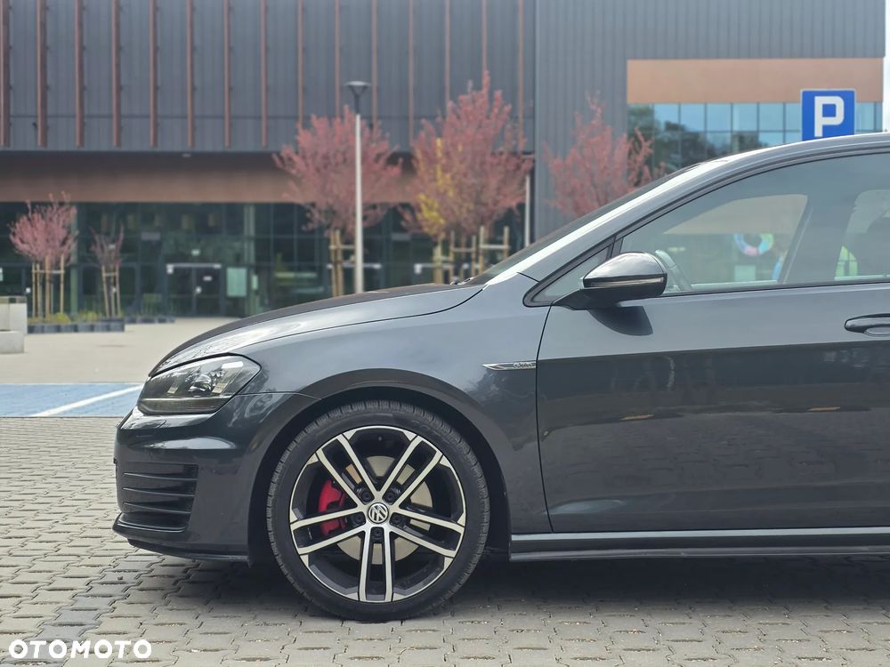 Volkswagen Golf 2.0 TDI BMT GTD - 4