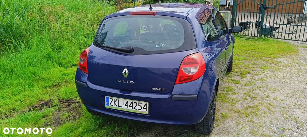 Renault Clio 1.2 16V Authentique - 12