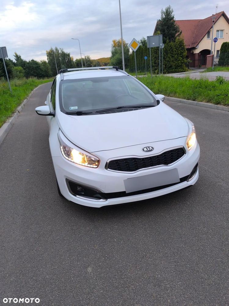 Kia Ceed 1.6 GDI L Business Line - 27
