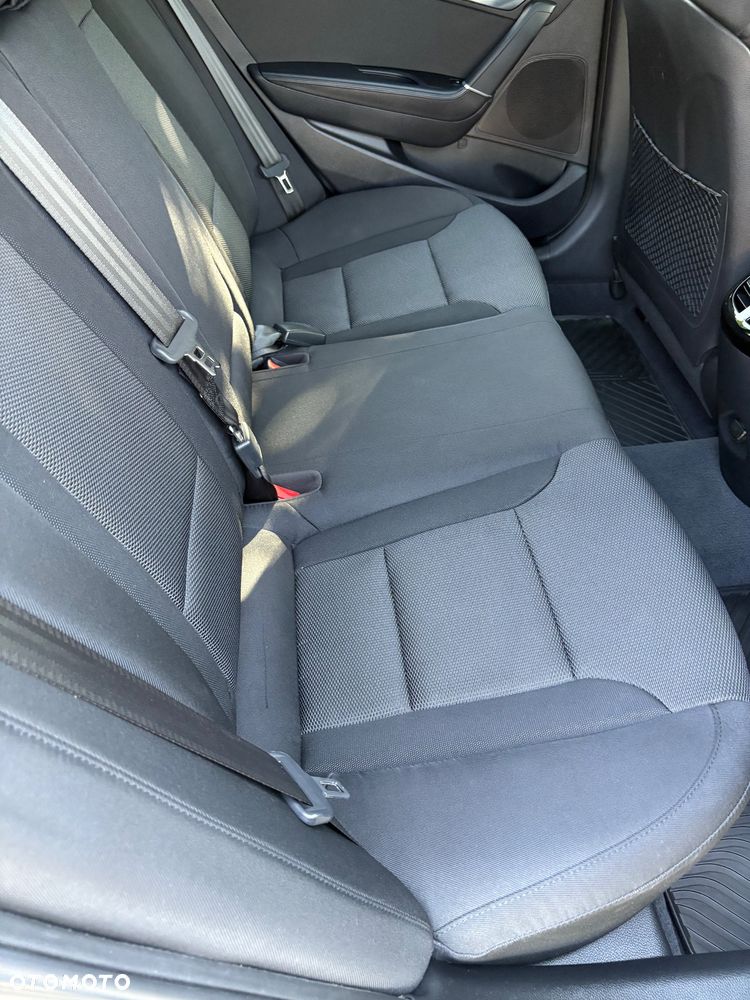 Hyundai i40 Kombi 2.0 Premium - 31