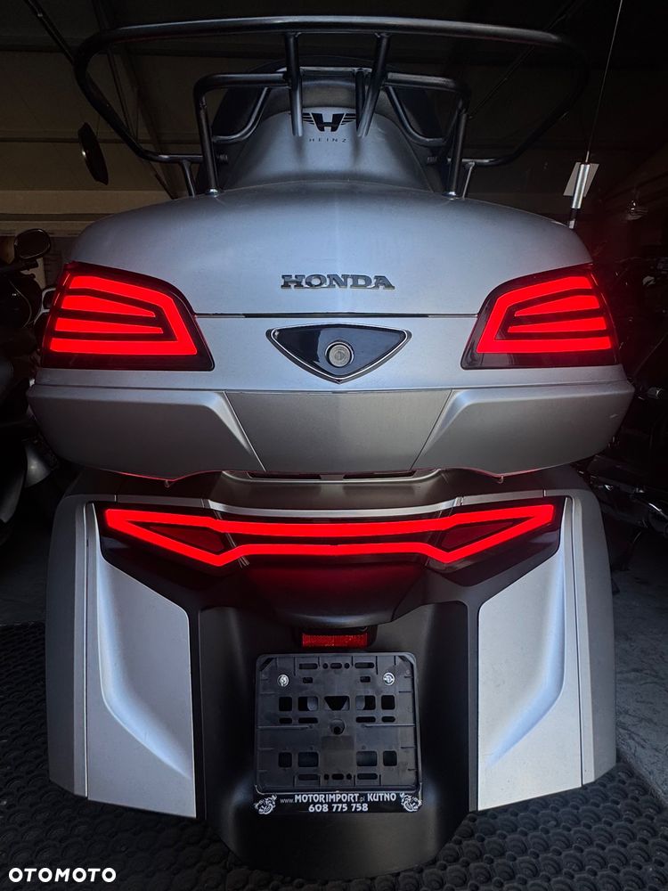 Honda GL - 40