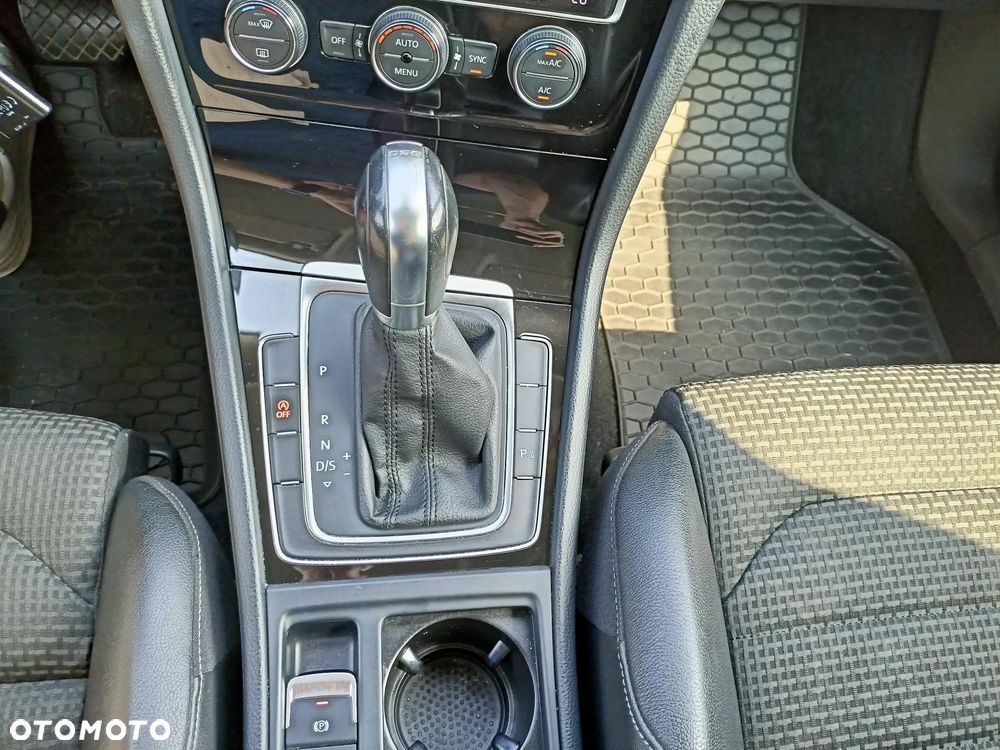 Volkswagen Golf 1.4 TSI BlueMotion Technology DSG Highline - 25