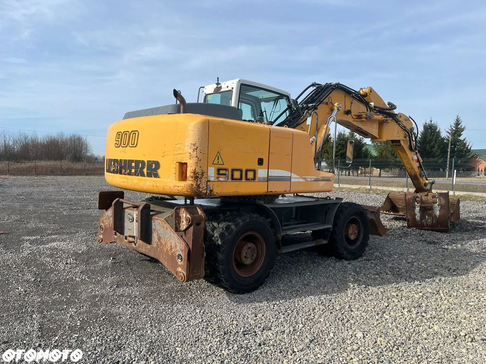 Liebherr A 900 C / 2007 / 10800 godzin / 2 łyżki / pług / podpory ? Import Francja - 3