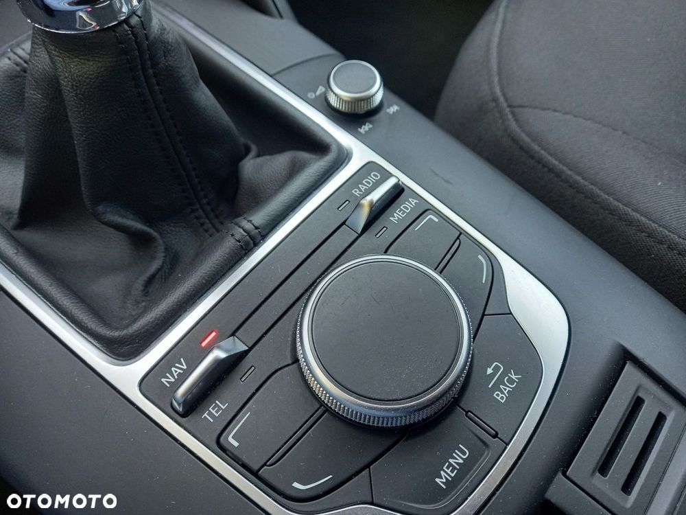 Audi A3 Sportback 1.6 TDI(clean diesel) Ambition - 35