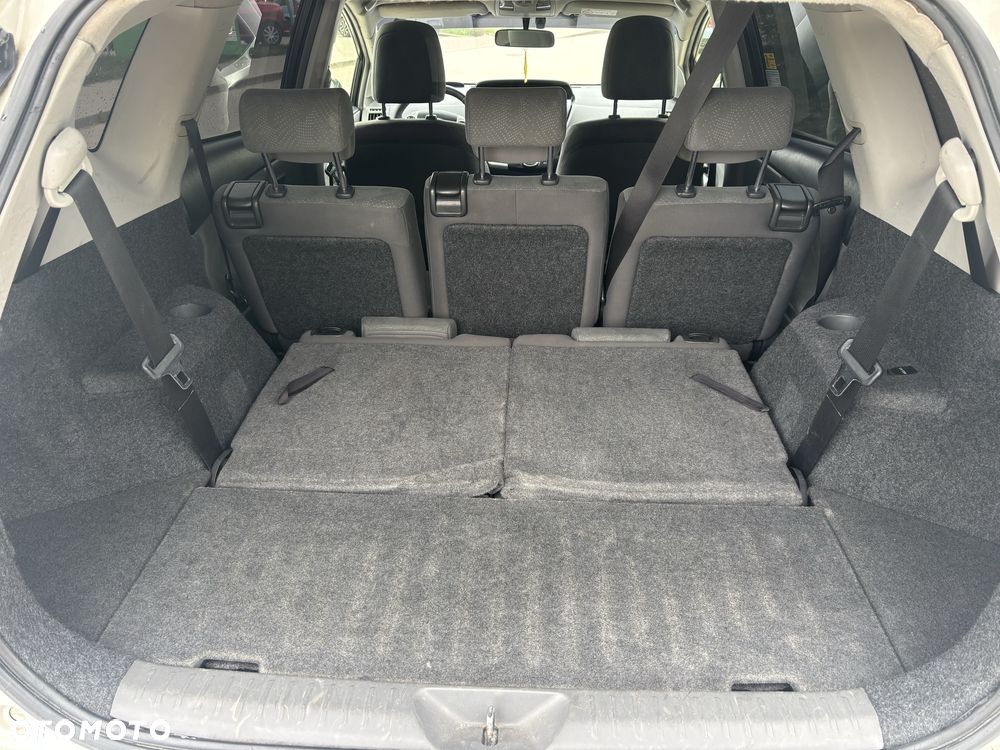 Toyota Prius+ - 8