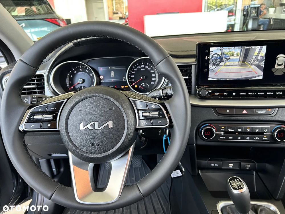 Kia XCeed 1.5 T-GDI M - 6