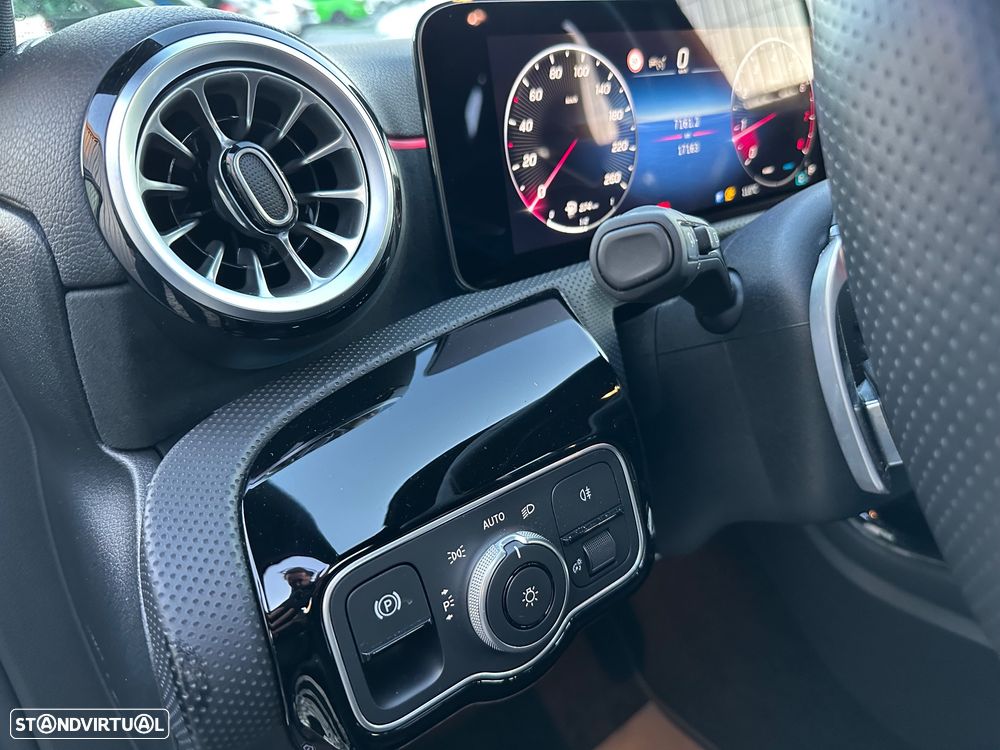 Mercedes-Benz A 200 AMG Line Aut. - 25